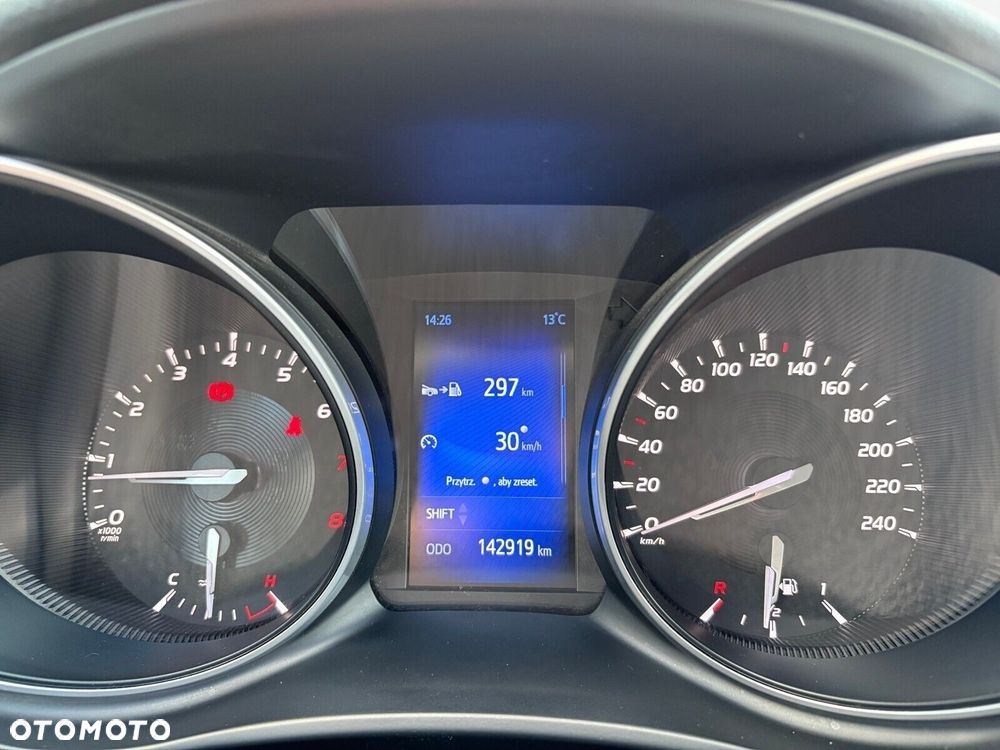 Toyota Avensis 1.8 Premium - 29
