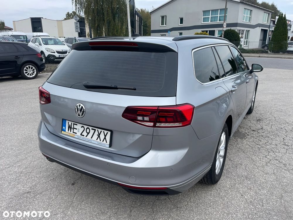 Volkswagen Passat 1.5 TSI EVO Business - 4