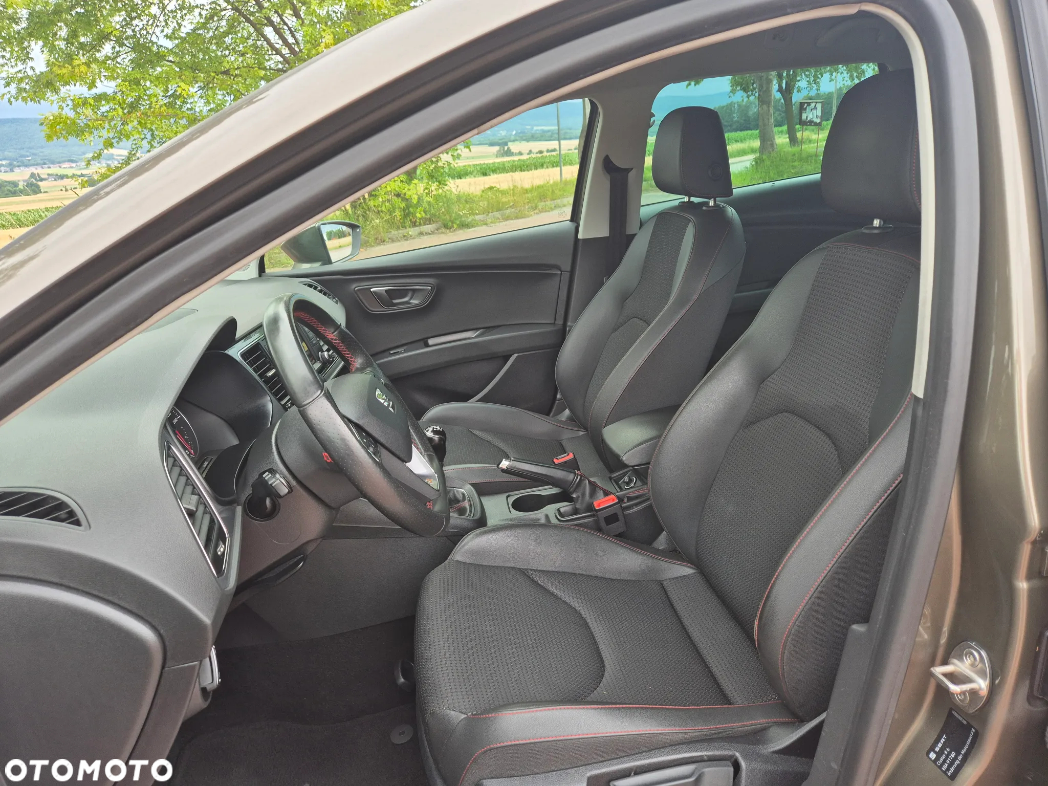 Seat Leon Sportstourer 2.0 TDI FR Plus - 16