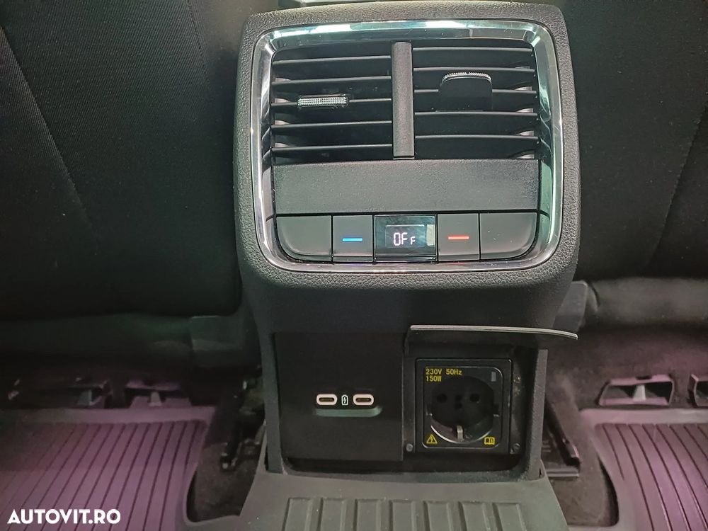 Skoda Octavia 2.0 TDI DSG Style - 34