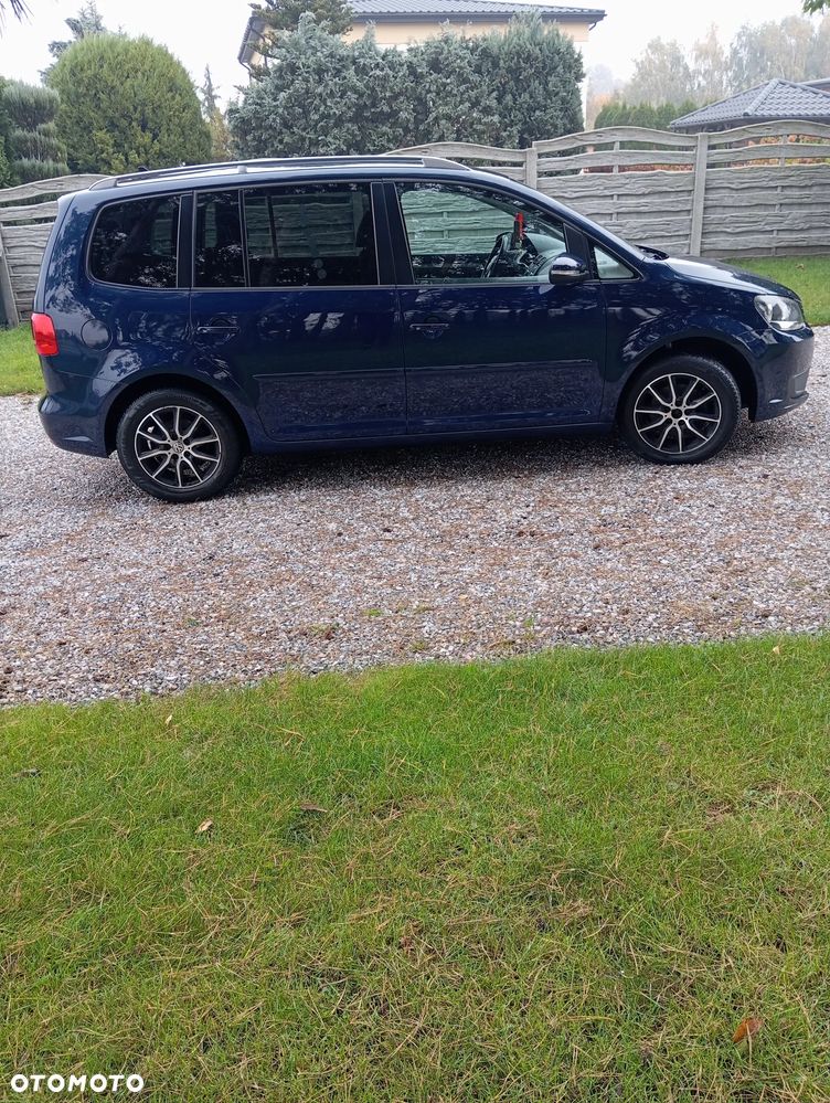 Volkswagen Touran 1.6 TDI DPF BlueMot Trendline - 3