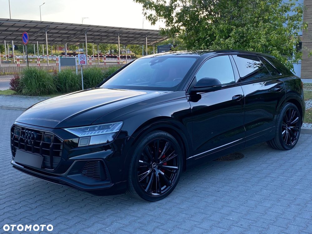 Audi SQ8 - 12