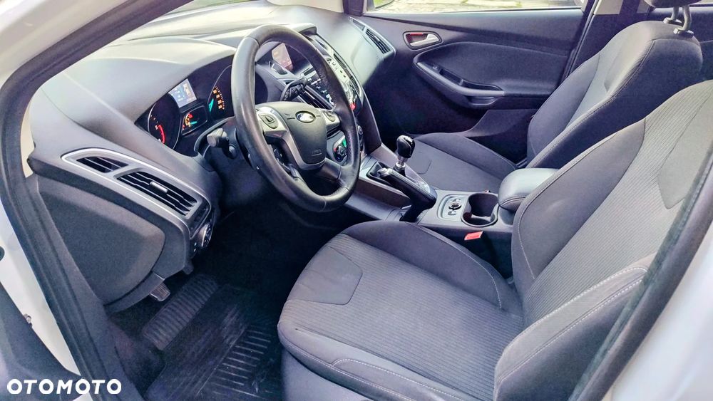 Ford Focus 1.6 TDCi Titanium ECOnetic - 14