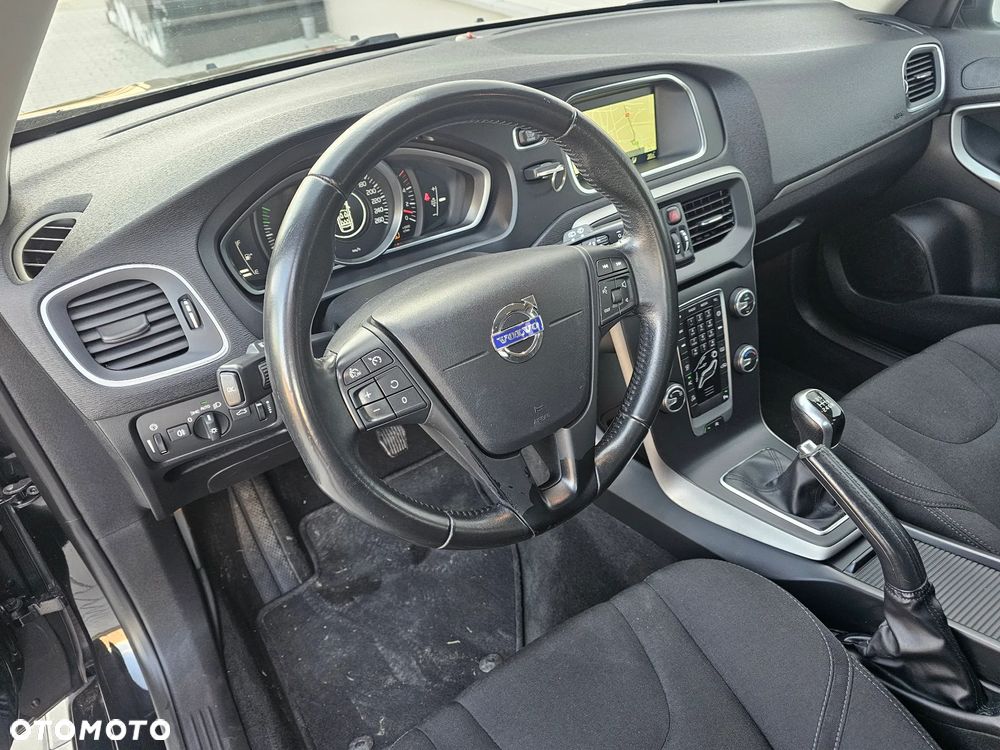 Volvo V40 D2 Kinetic - 22