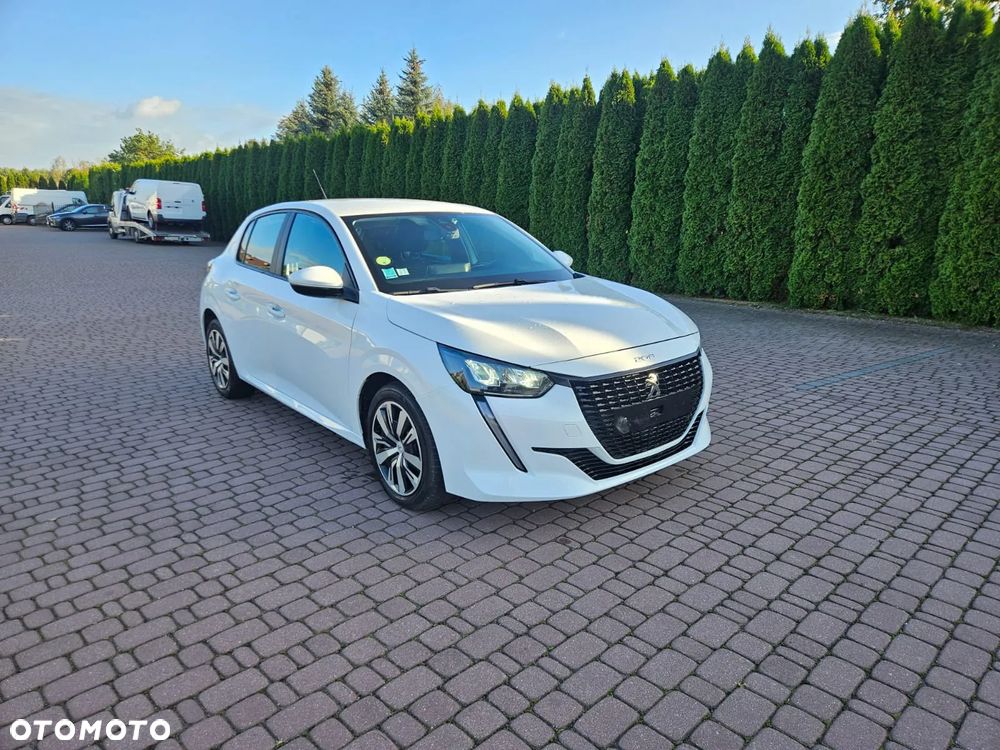 Peugeot 208 - 3