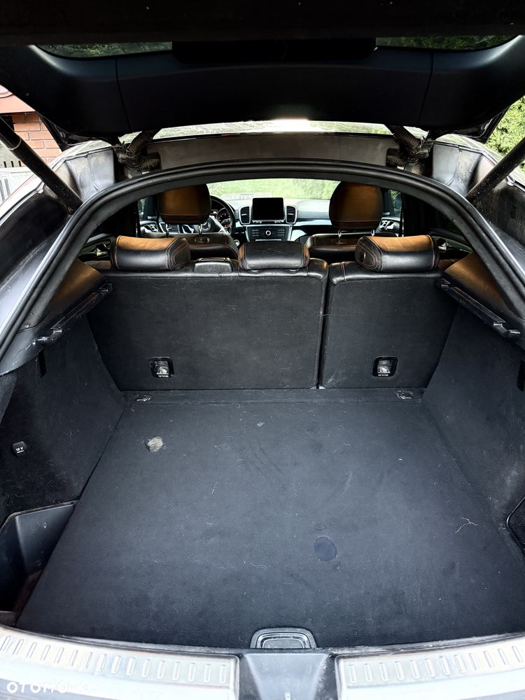 Mercedes-Benz GLE - 23