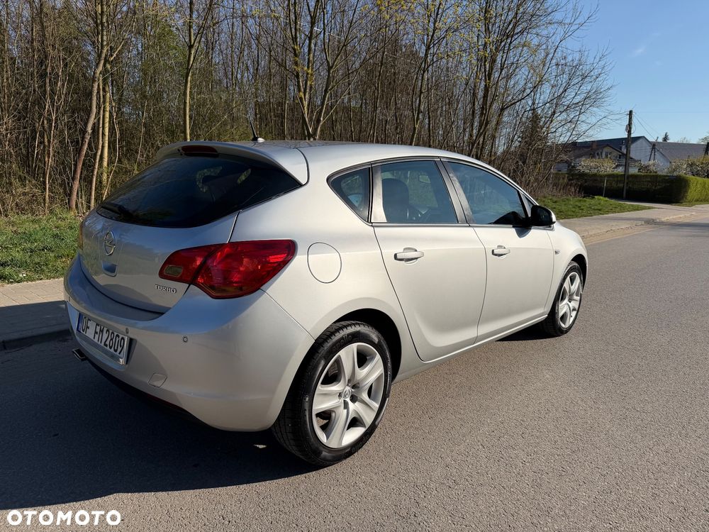 Opel Astra 1.4 Turbo - 12