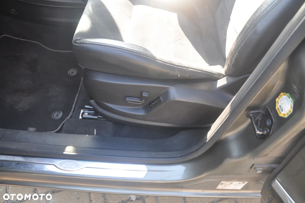 Ford Galaxy 2.0 TDCi Platinium X (Titanium) MPS6 - 26