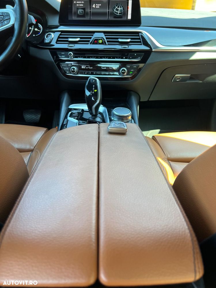 BMW Seria 5 518d AT - 19