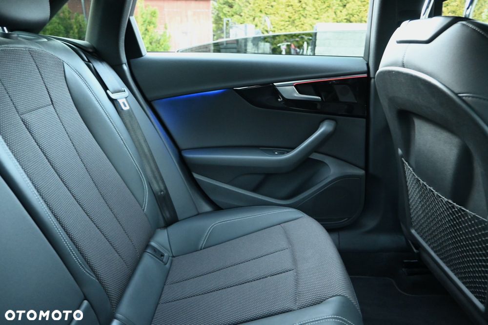 Audi A4 Limousine 35 TFSI S tronic S line - 23