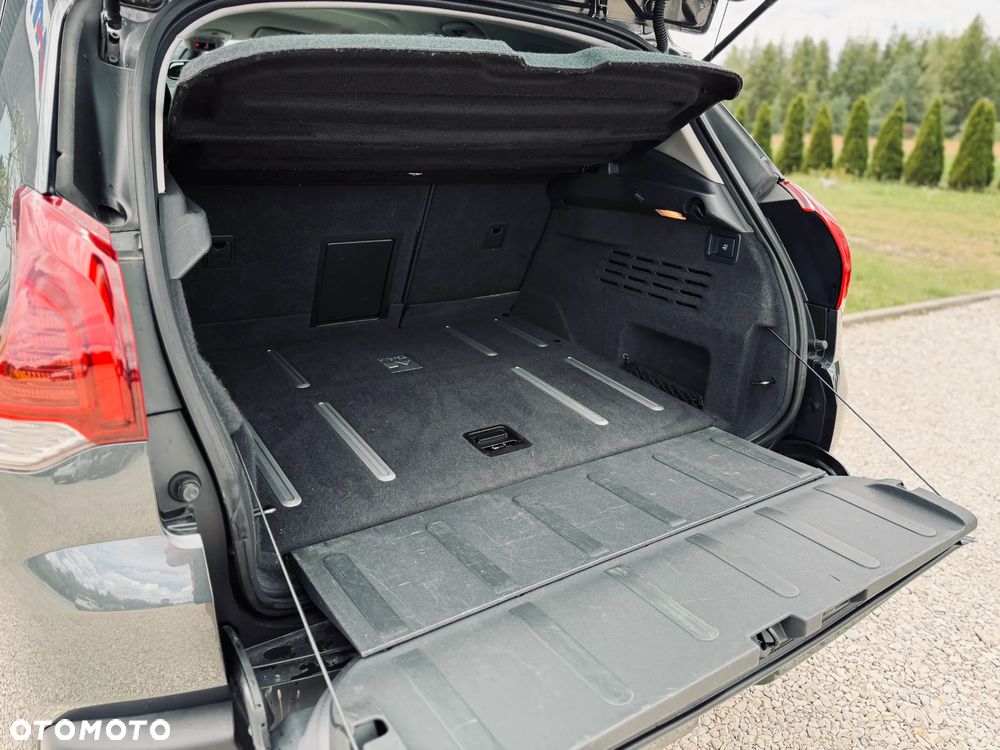 Peugeot 3008 Hybrid4 - 16
