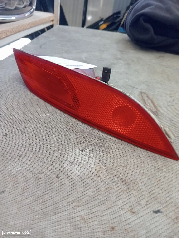 Farolim nevoeiro direito Volvo V40 Hatchback 12 - / 31395551