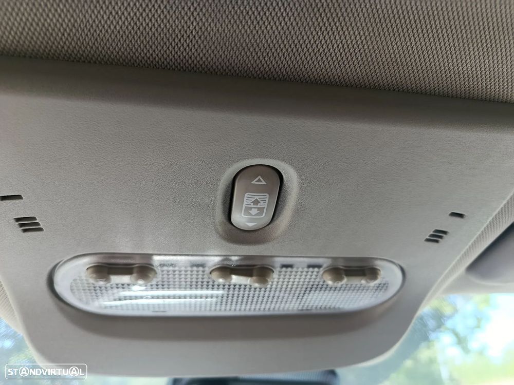 Nissan Qashqai 1.5 dCi N-Connecta - 40
