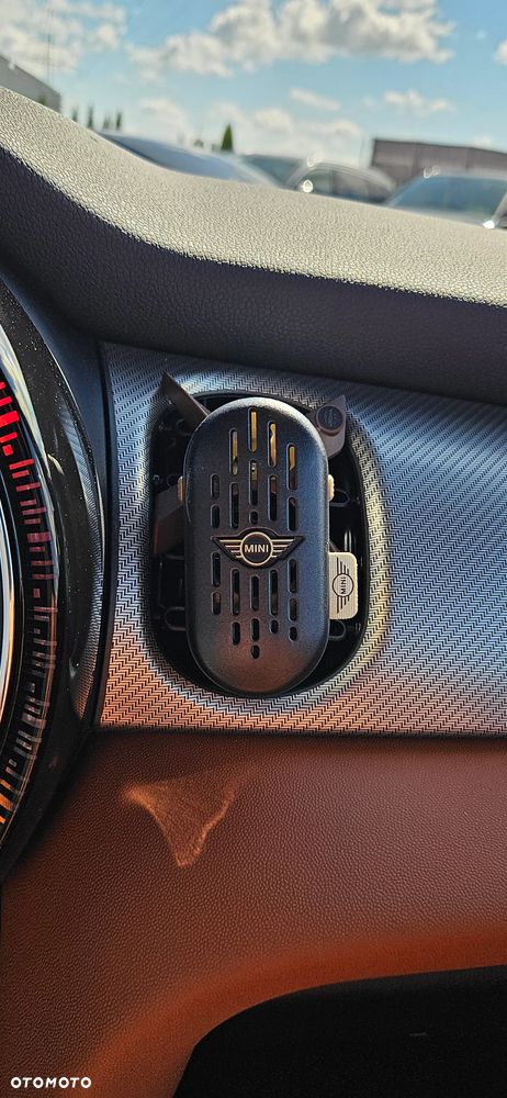 MINI John Cooper Works - 32