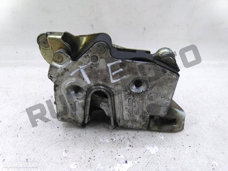 Fechadura Porta Trás Esquerda  Mercedes W201 (190) [1982_1993] - 3