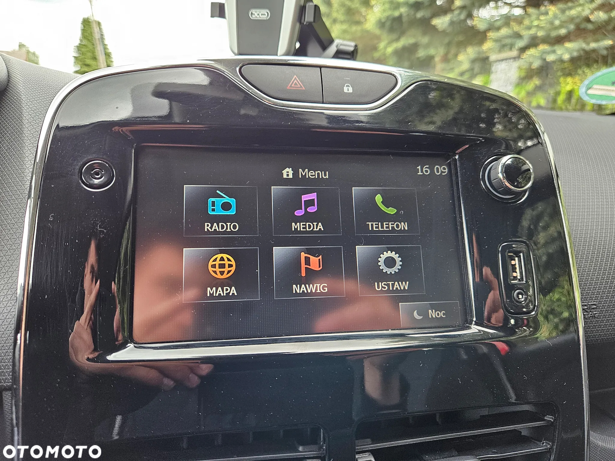 Renault Clio - 27