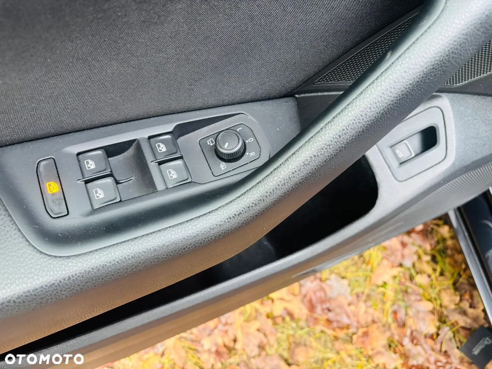 Volkswagen Passat 2.0 TSI Business DSG - 5