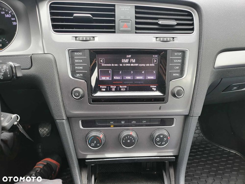 Volkswagen Golf VII 1.6 TDI BMT Comfortline - 9