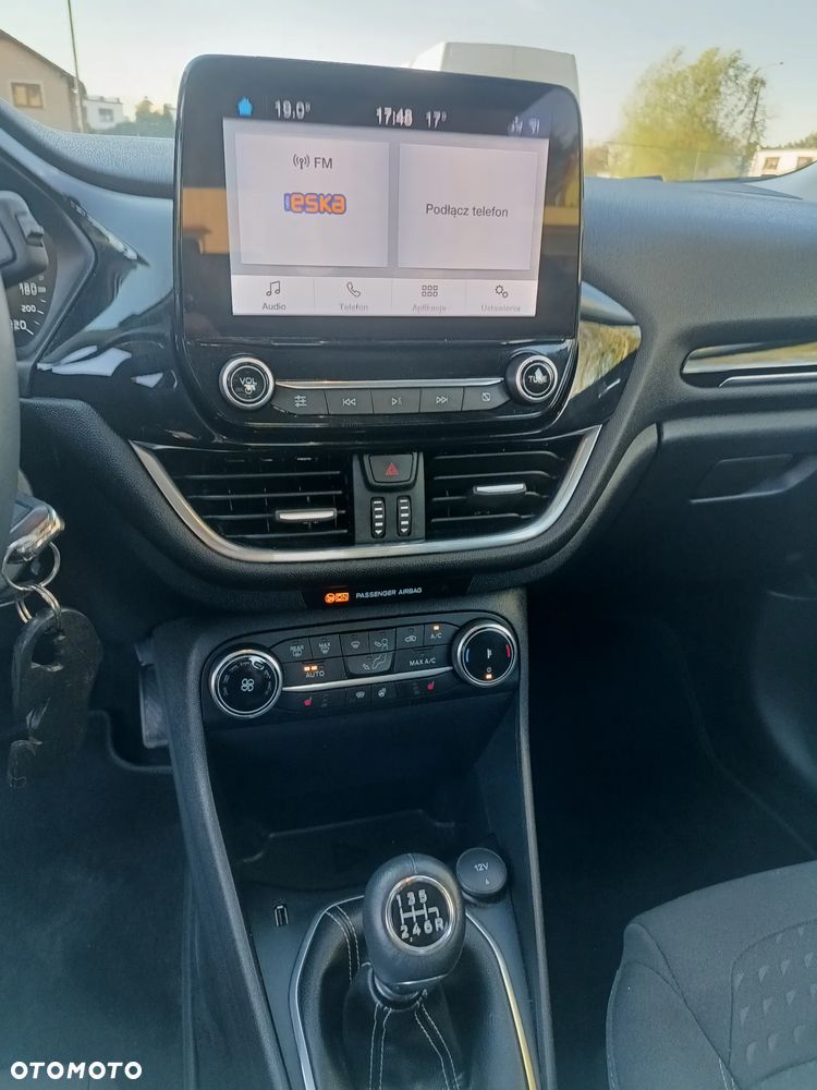 Ford Fiesta 1.0 EcoBoost Hybrid S&S TITANIUM X - 12