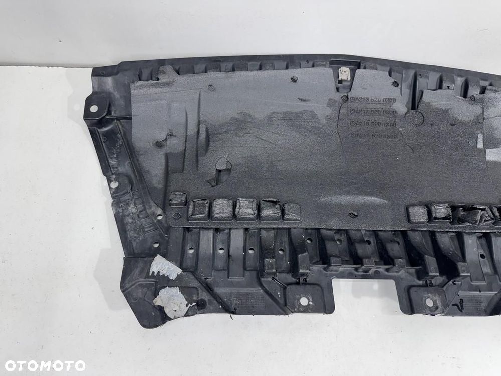 Osłona Płyta pod zderzak  Mercedes e klasa 213 A2135200200 - 2