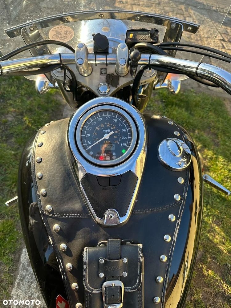 Suzuki VL 800 Volusia - Boulevard C50 - 5