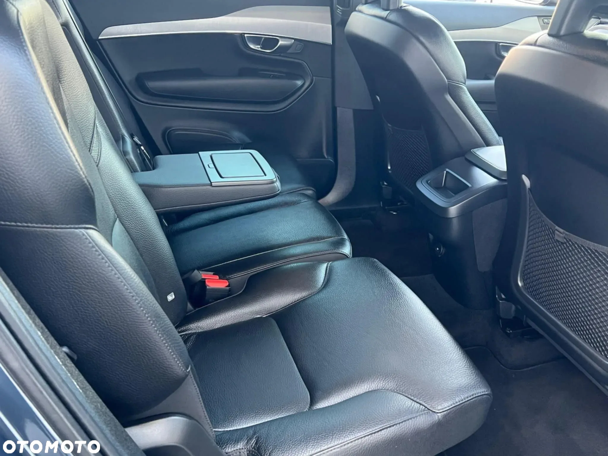 Volvo XC 90 - 21