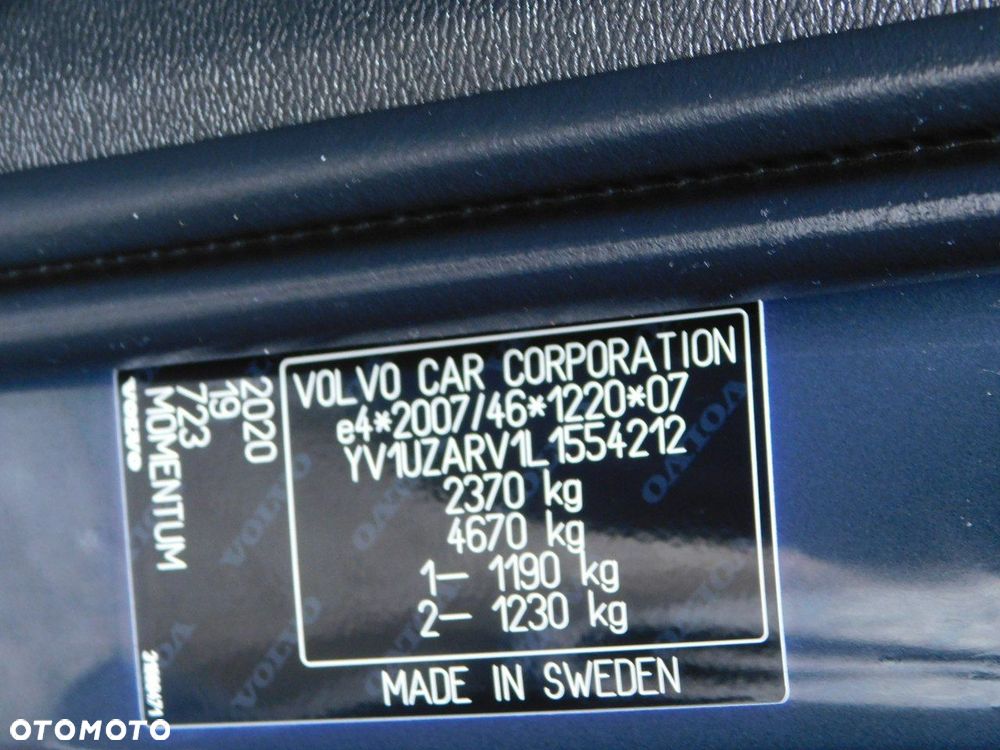 Volvo XC 60 D3 Momentum Pro - 21