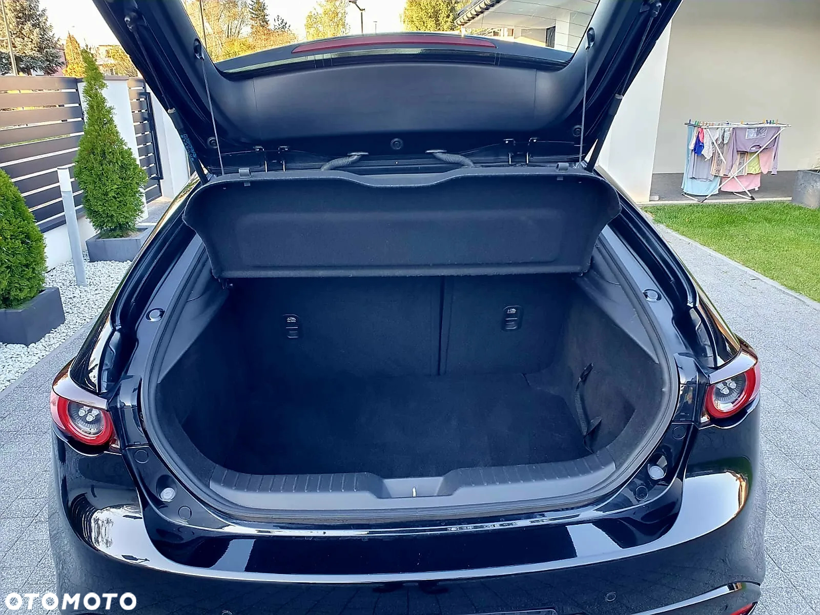 Mazda 3 e-SKYACTIV-G 2.0 M HYBRID - 15