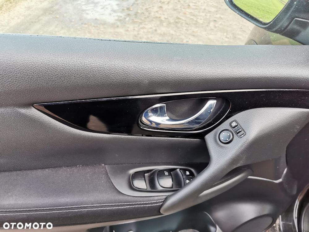 Nissan Qashqai 1.6 DCi Tekna EU6 - 14