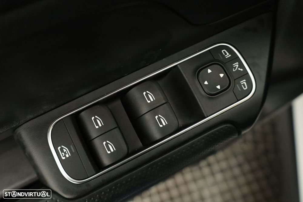 Mercedes-Benz gla-250 e - 21