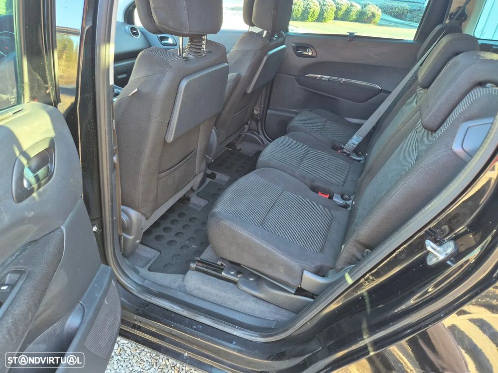 Peugeot 5008 1.6 HDi 5L Access - 5