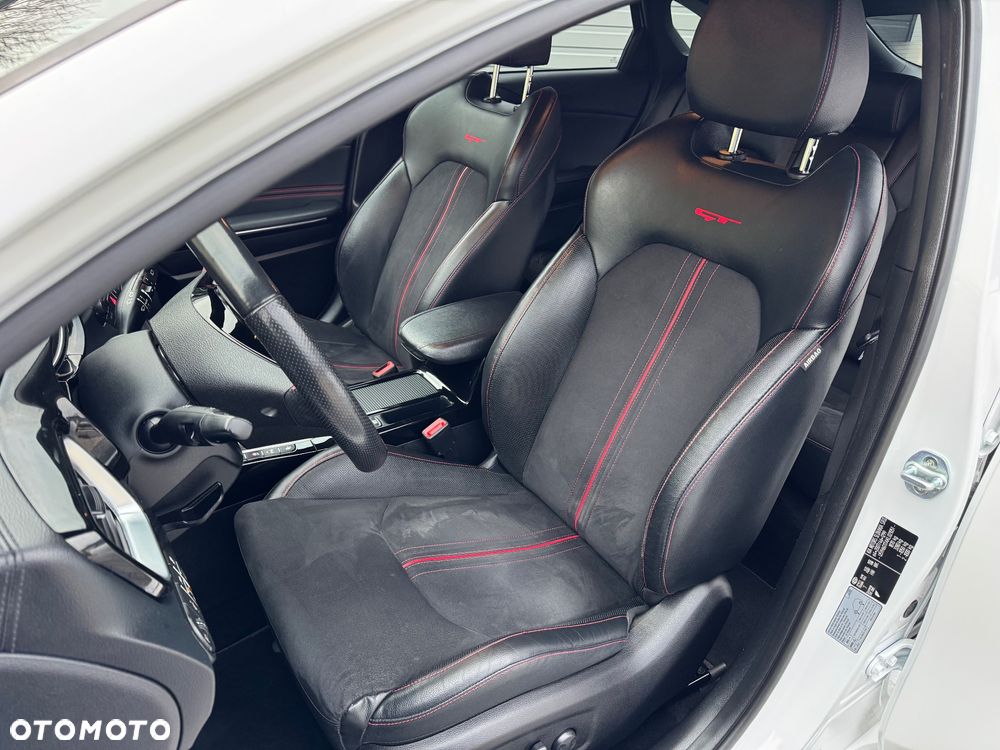 Kia ProCeed 1.6 T-GDI GT - 28