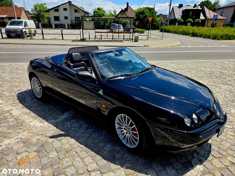 Alfa Romeo Spider - 1