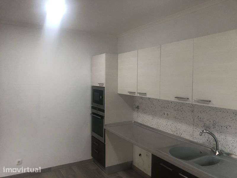 T2 em moradia com disponibilidade em setembro - Grande imagem: 2/10