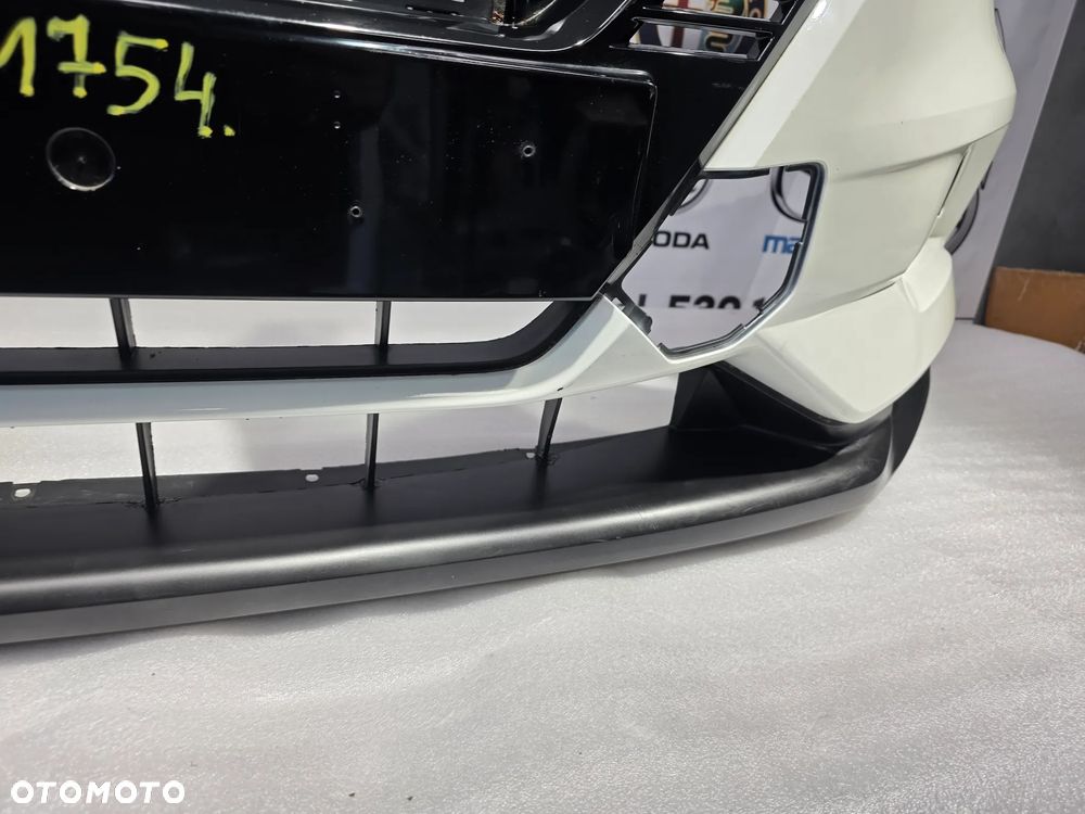 NISSAN QASHQAI II LIFT 17- ZDERZAK PRZEDNI PRZÓD BIAŁY NA SPRYSKI + LISTWA POD GRILL , NR 62022HV00H , NR AUKCJI NZ1754 - 19