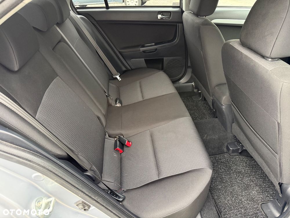 Mitsubishi Lancer 1.6 ClearTec - 33