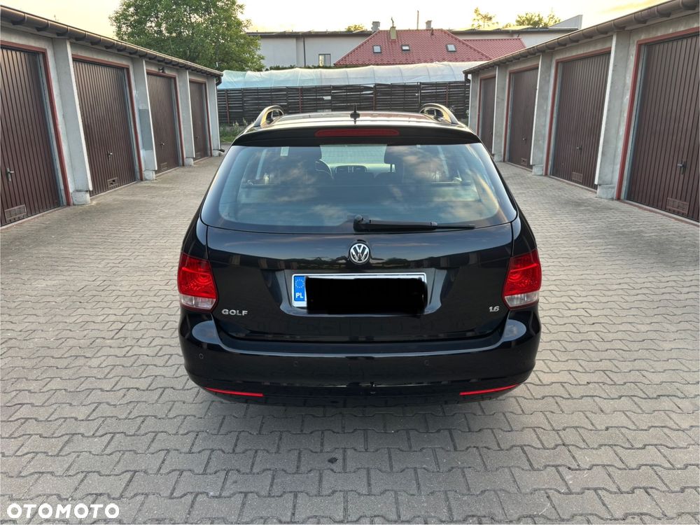 Volkswagen Golf - 8