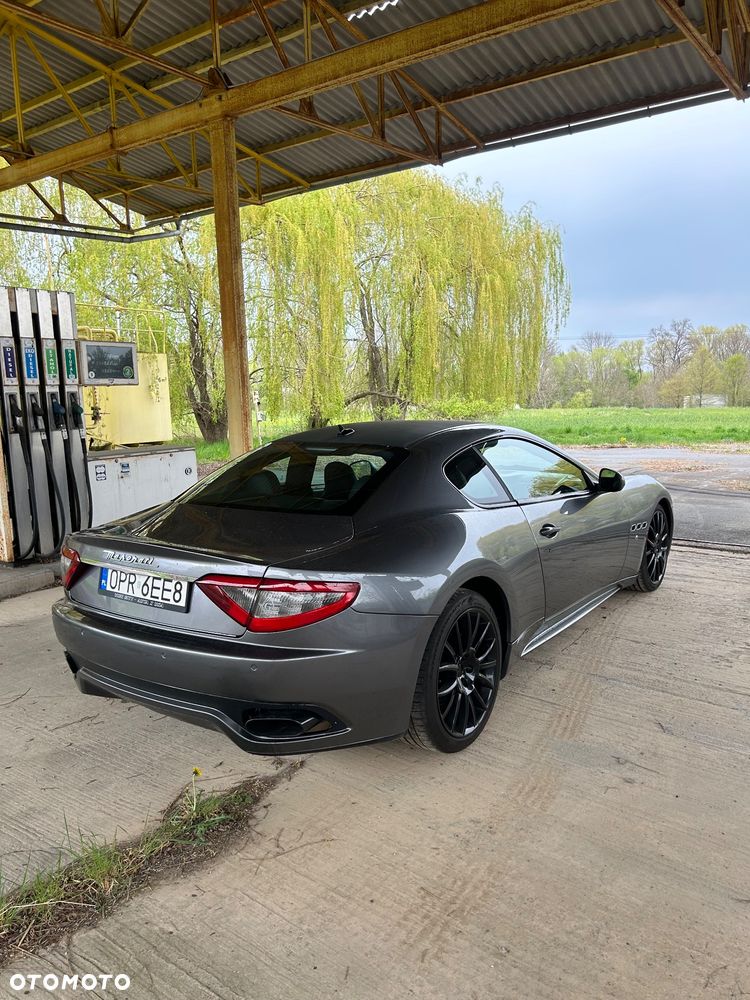 Maserati GranTurismo S Automatik - 7