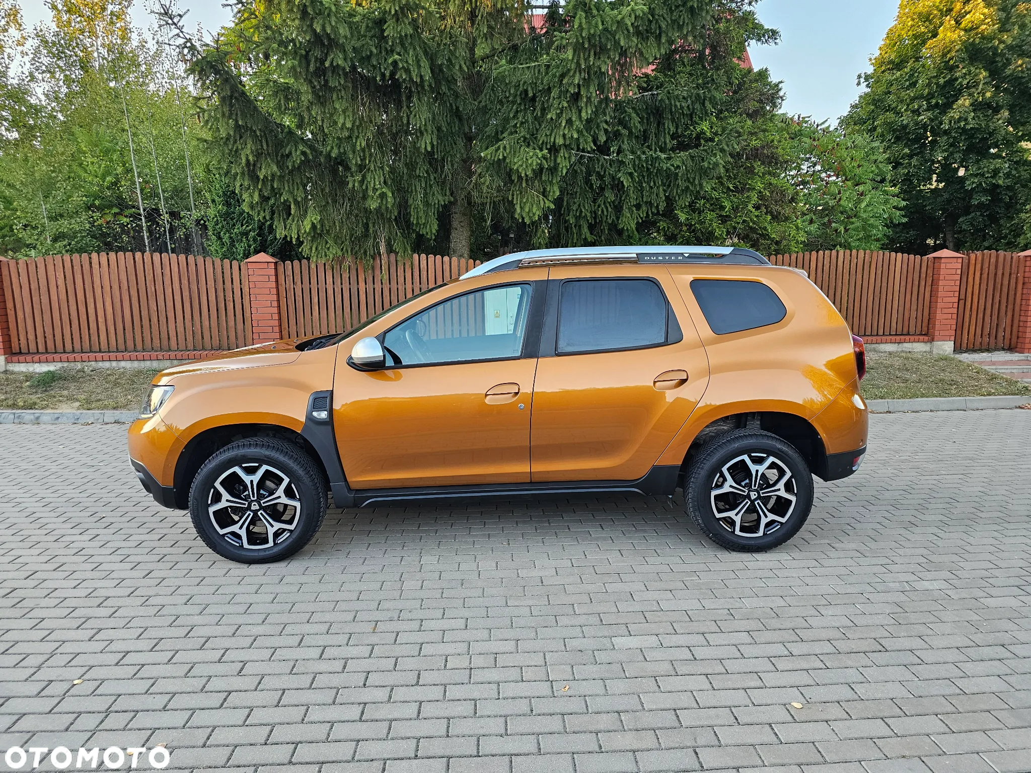 Dacia Duster 1.6 SCe Prestige - 24