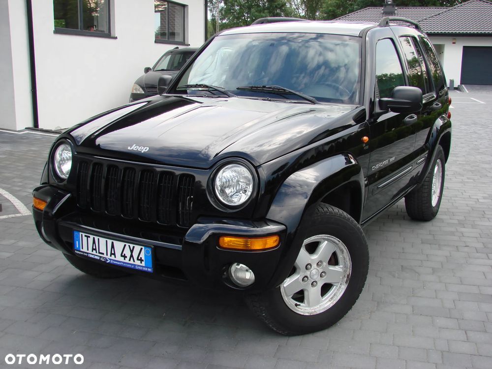 Jeep Cherokee 2.8 CRD Exclusive - 28