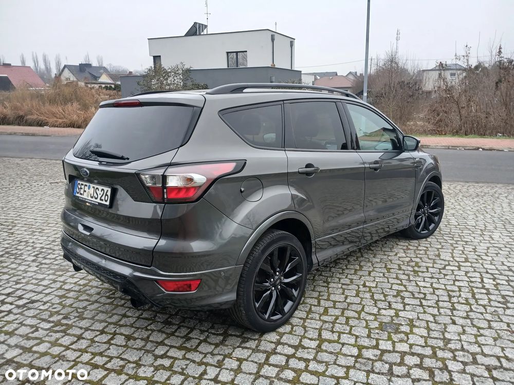 Ford Kuga - 3