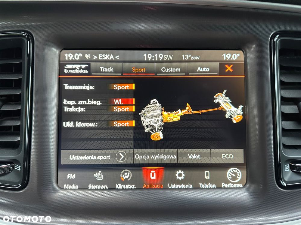Dodge Challenger 6.4 Scat Pack - 13
