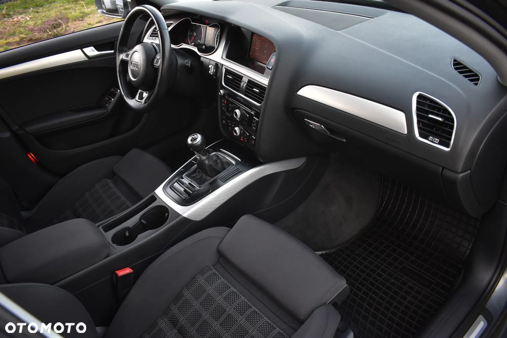 Audi A4 Limousine - 7