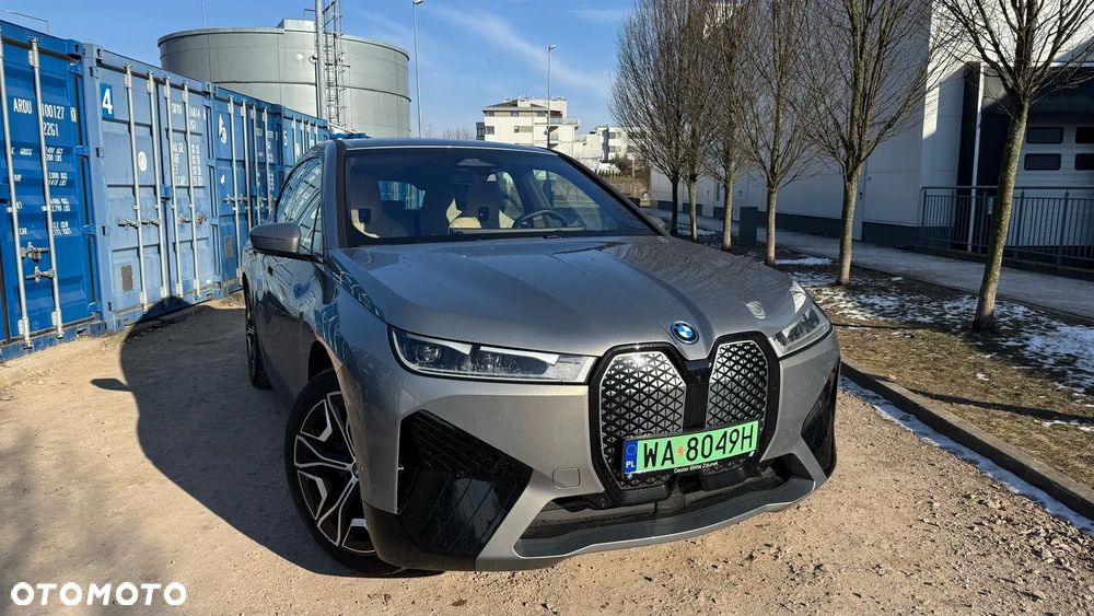 BMW iX xDrive40 76.6kWh - 1