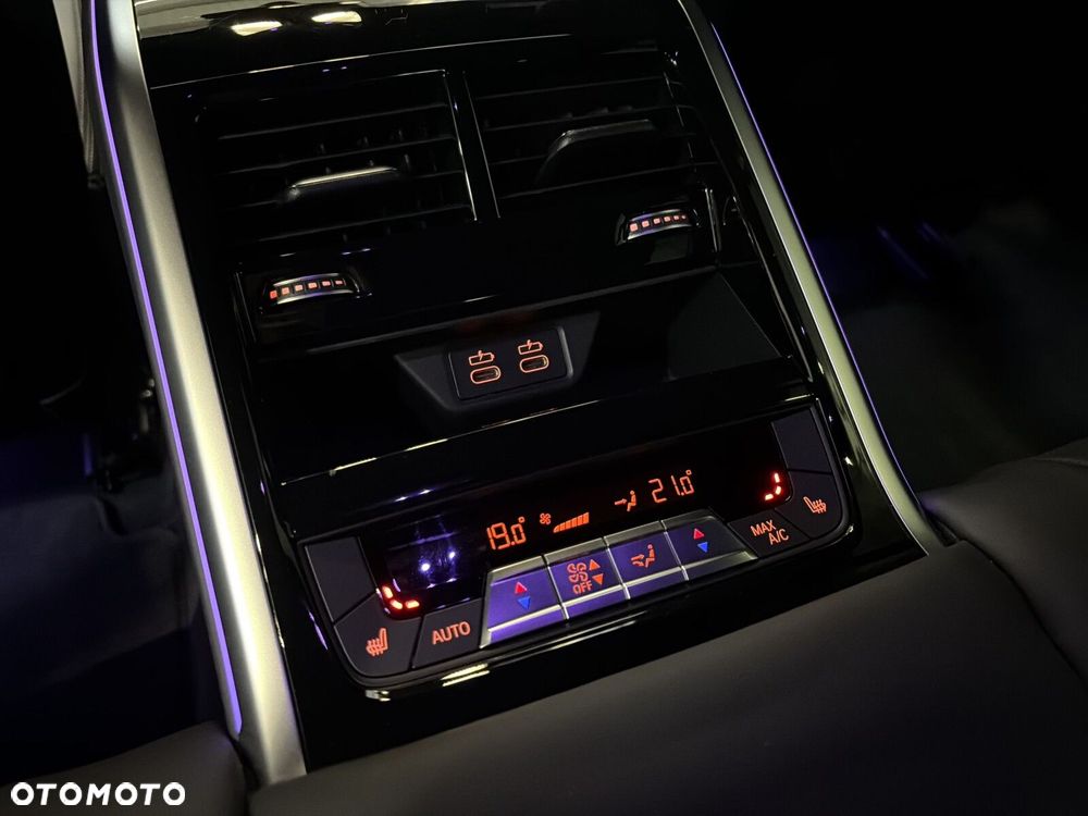 BMW M8 - 22