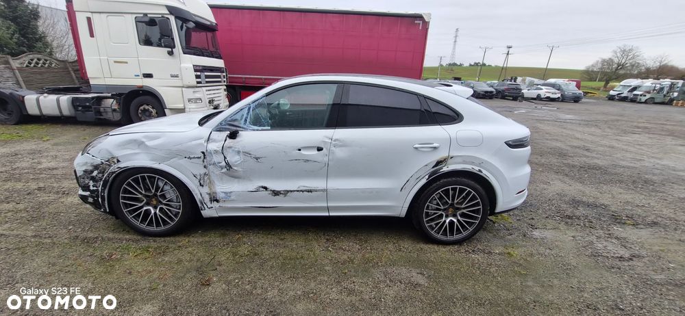 Porsche Cayenne E-Hybrid Tiptronic S Black Edition - 6
