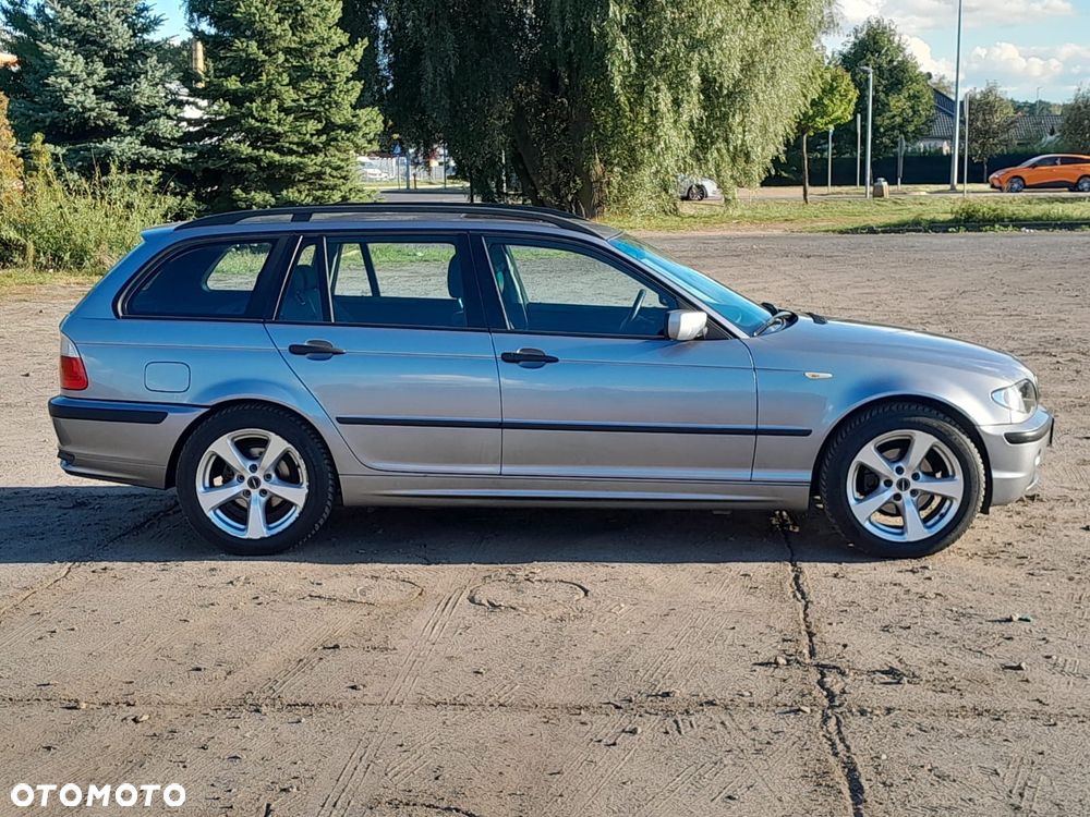 BMW Seria 3 318i - 4