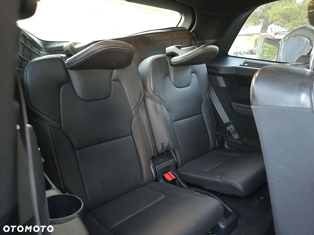 Volvo XC 90 - 13