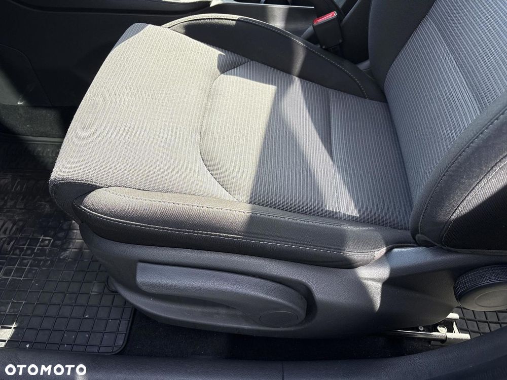 Hyundai i30 1.5 DPI Modern - 12