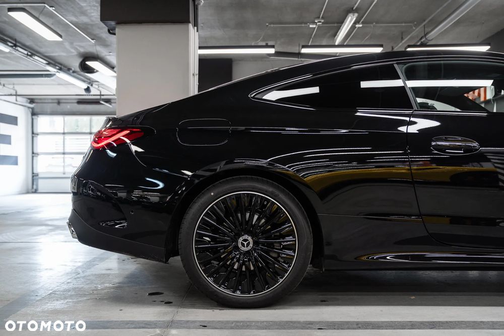 Mercedes-Benz CLE 300 mHEV 4-Matic AMG Line - 13